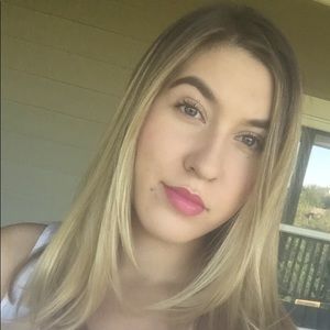 Meet your Posher, Jenna